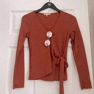 Long sleeve tight blouse